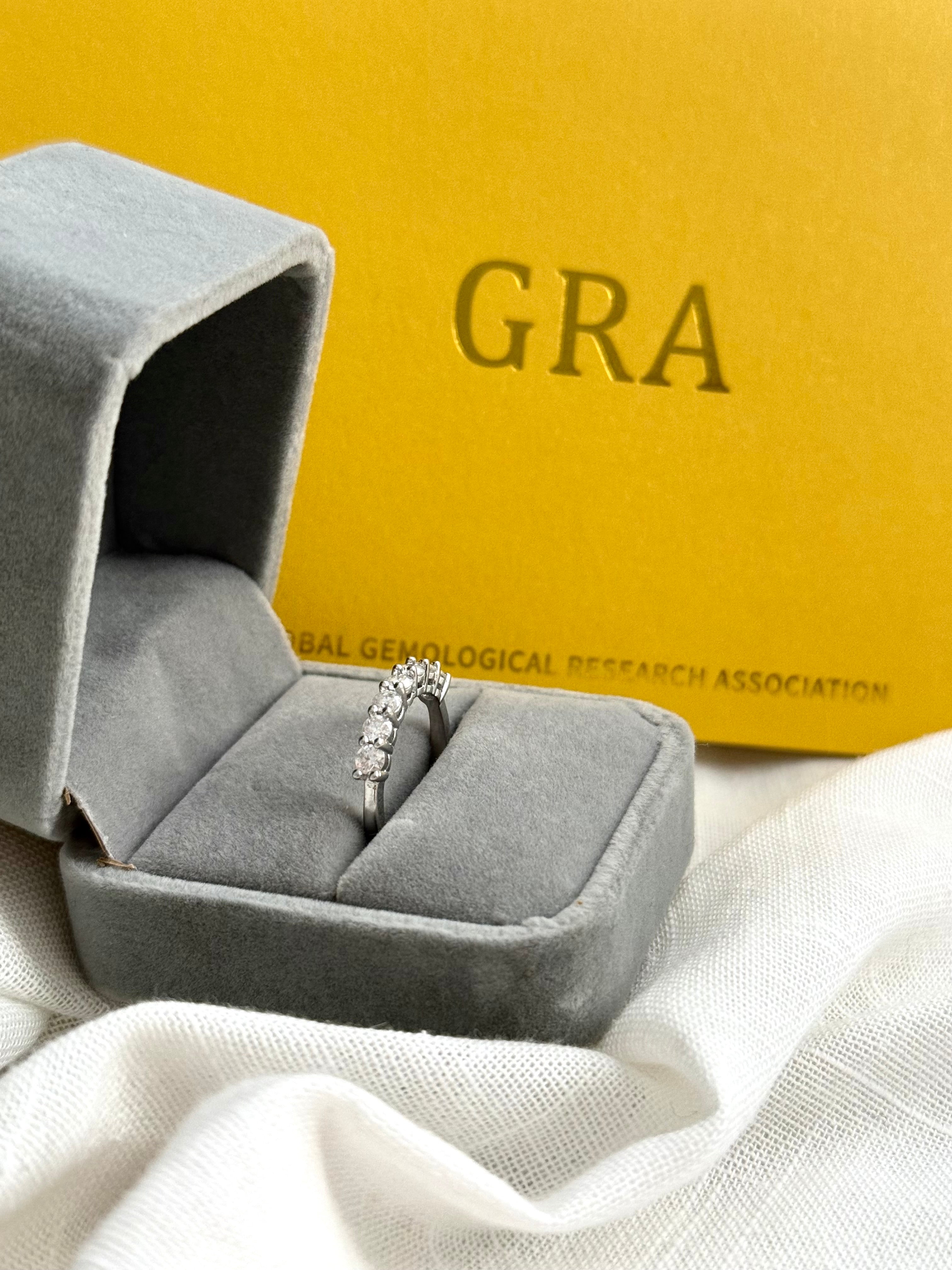 Anillo de compromiso "Étoile Eternelle"